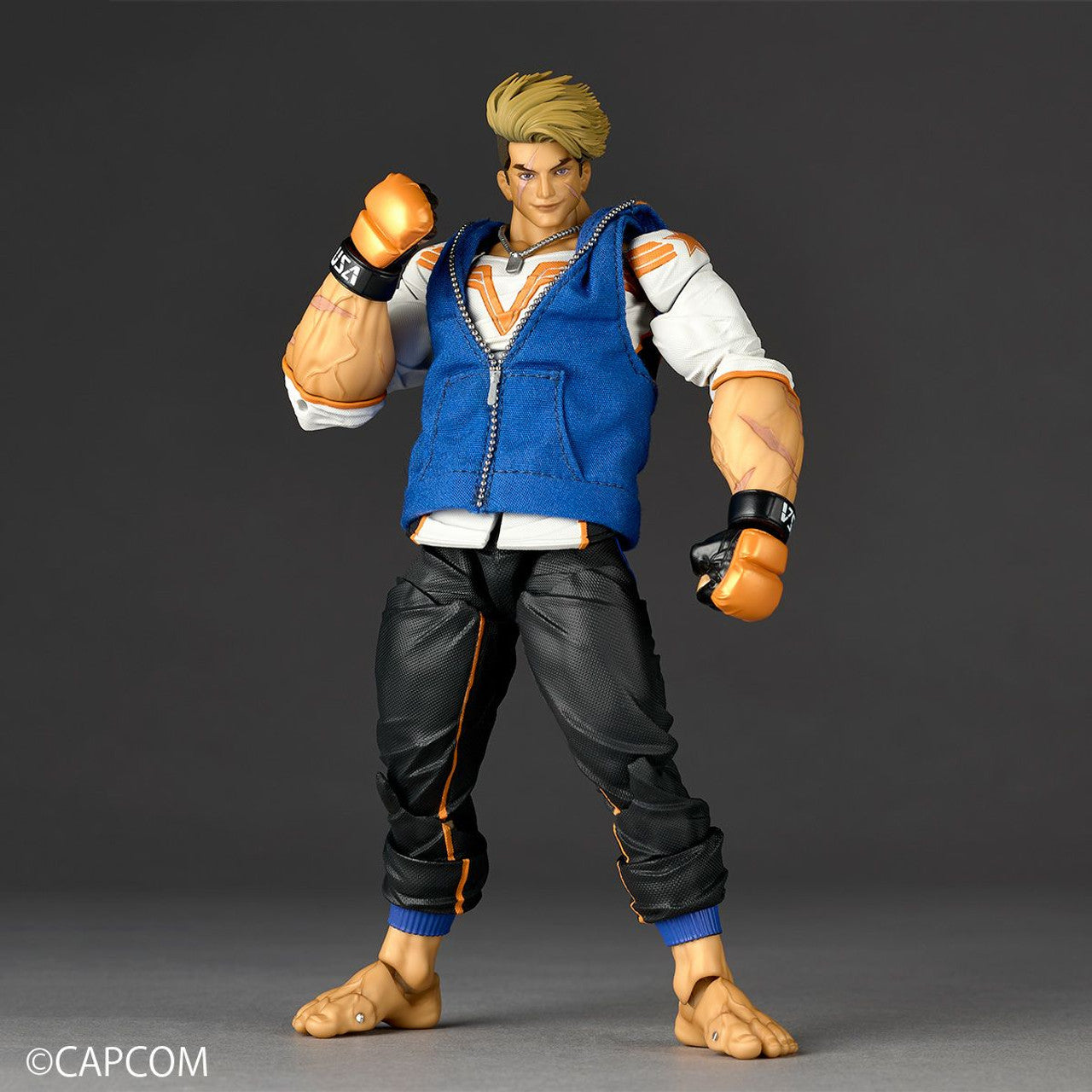 (Pre-Order) Kaiyodo Revoltech Amazing Yamaguchi Street Fighter Luke (With Bonus)