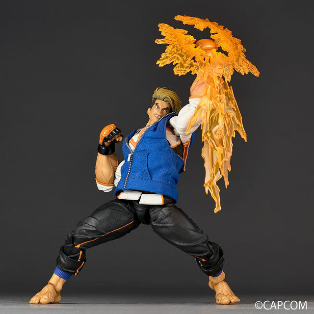 (Pre-Order) Kaiyodo Revoltech Amazing Yamaguchi Street Fighter Luke (With Bonus)
