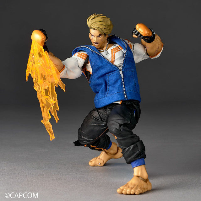 (Pre-Order) Kaiyodo Revoltech Amazing Yamaguchi Street Fighter Luke (With Bonus)