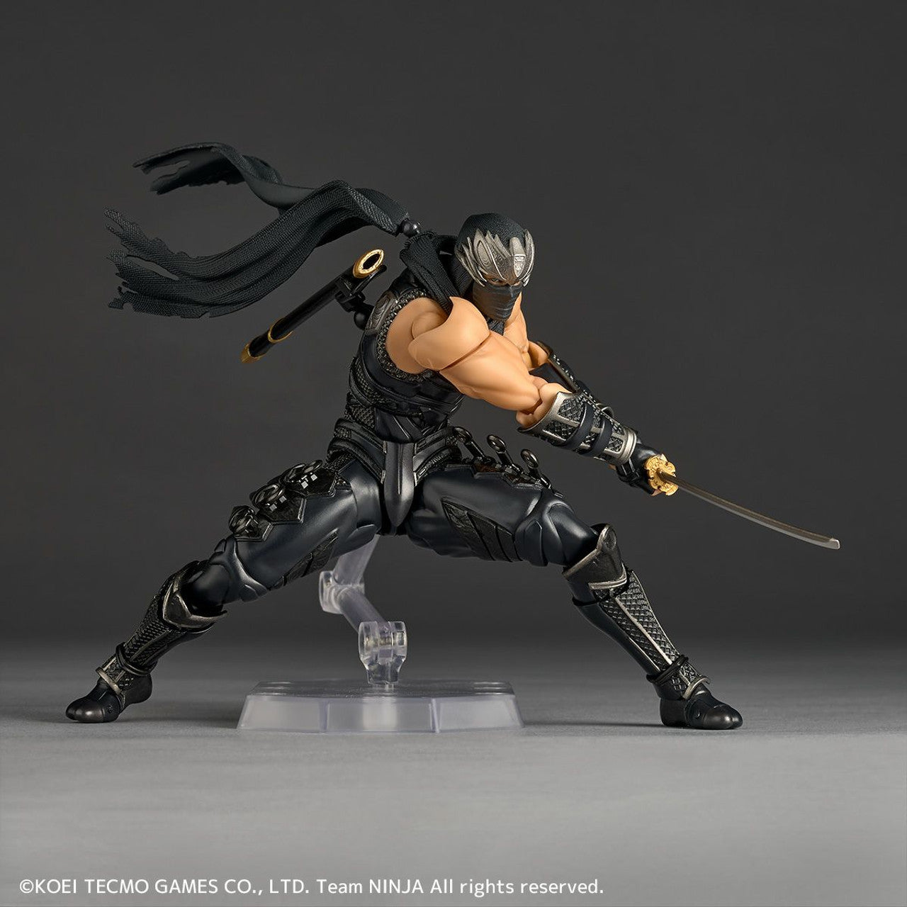 (Pre-Order) Revoltech Amazing Yamaguchi Ryu Hayabusa NINJA GAIDEN 3: Razor's Edge Ver. Action Figure (with Bonus)