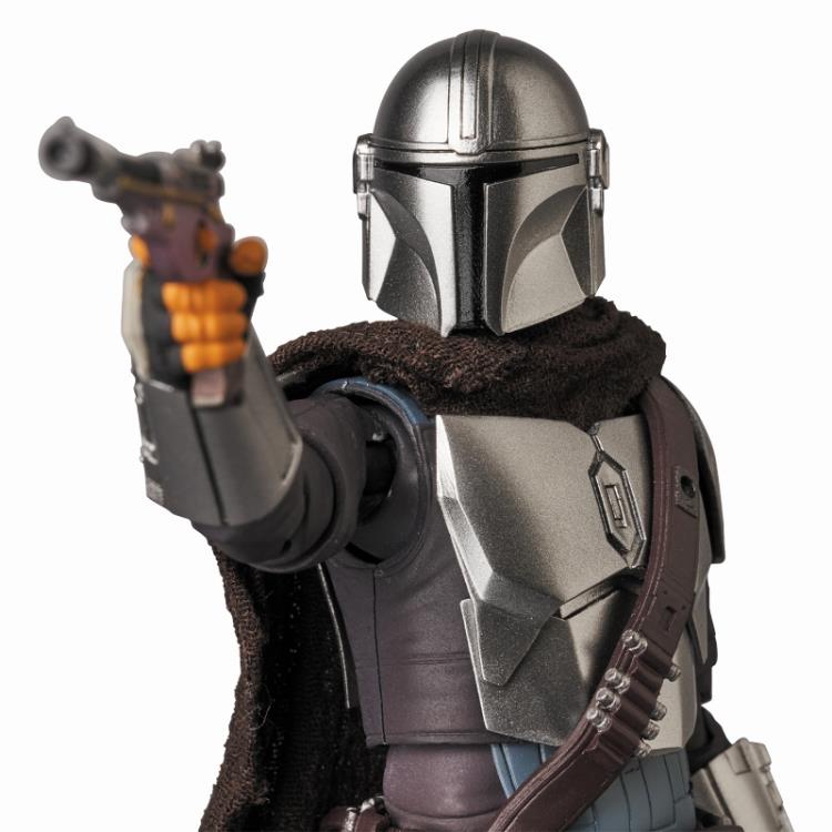 Star Wars MAFEX No.129 The Mandalorian (Beskar Armor) (In Stock)