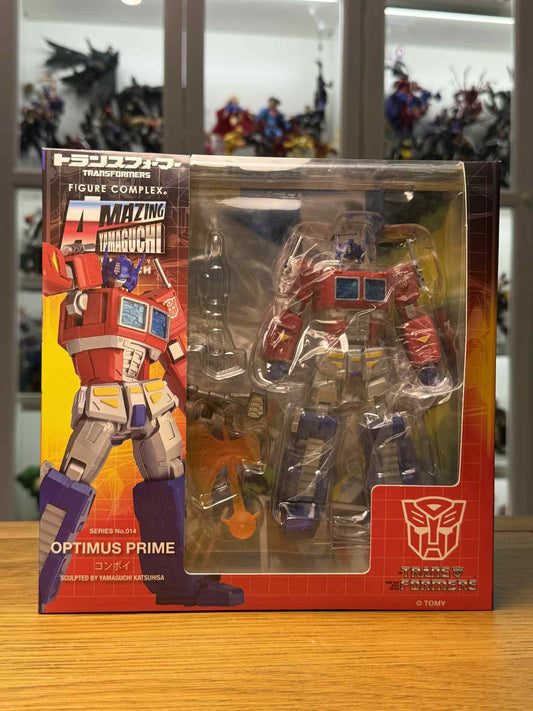 Amazing Yamaguchi Revoltech Optimus Prime 2.0 (Pre-Owned)