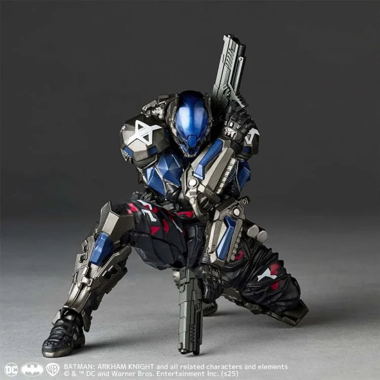 (Pre-Order) Batman: Arkham Knight Amazing Yamaguchi Revoltech Arkham Knight - Ver. 1.5 (With Bonus)
