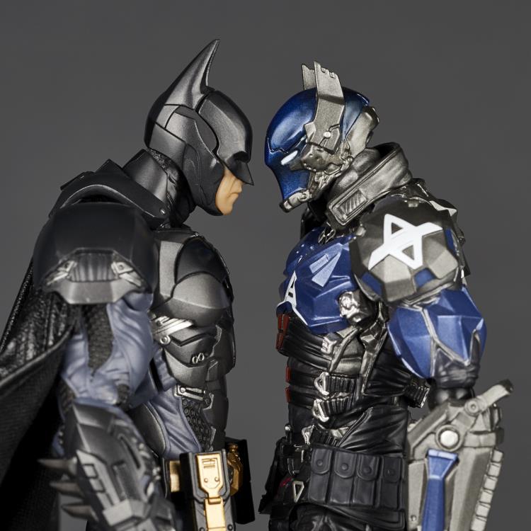 Kaiyodo Batman: Arkham Knight Amazing Yamaguchi Revoltech NR038 Batman (In Stock)