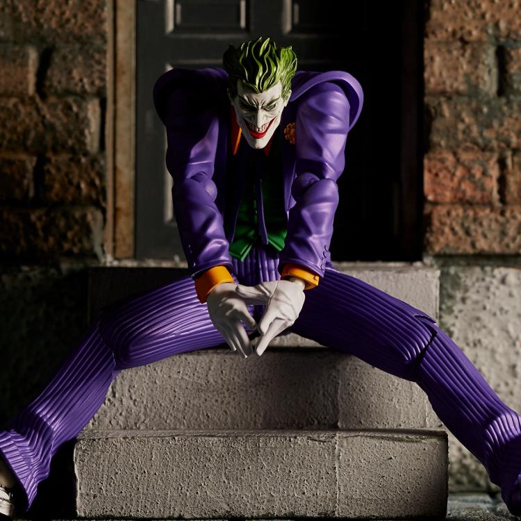 KAIYODO DC Comics Amazing Yamaguchi Revoltech No.021 The Joker (In Stock)