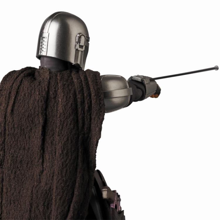 Star Wars MAFEX No.129 The Mandalorian (Beskar Armor) (In Stock)
