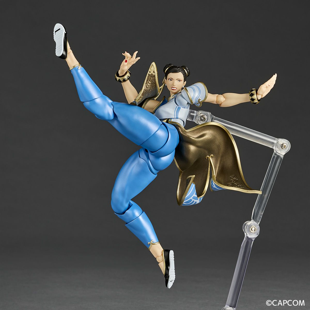 (Pre-Order) Kaiyodo Revoltech Amazing Yamaguchi Street Fighter Chun Li (With Bonus)