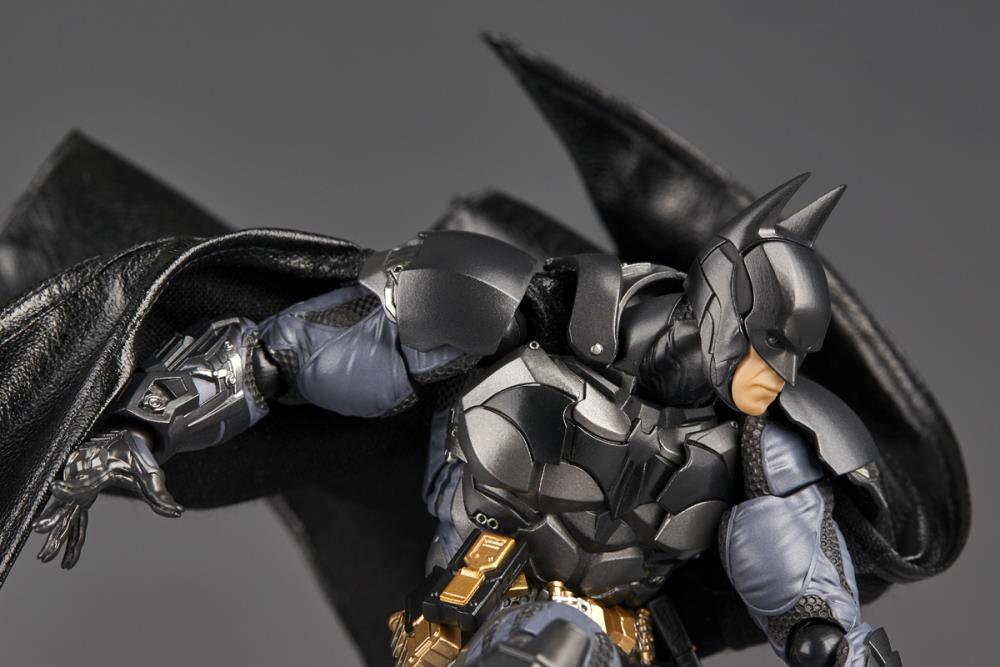 Kaiyodo Batman: Arkham Knight Amazing Yamaguchi Revoltech NR038 Batman (In Stock)