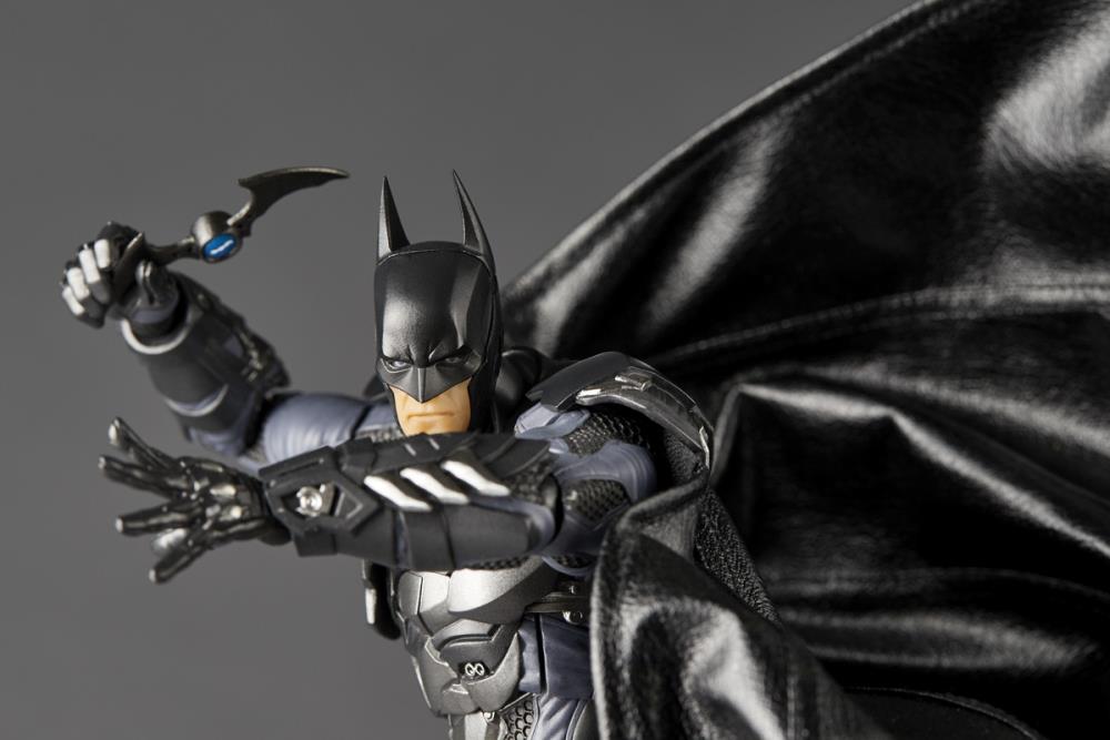 Kaiyodo Batman: Arkham Knight Amazing Yamaguchi Revoltech NR038 Batman (In Stock)