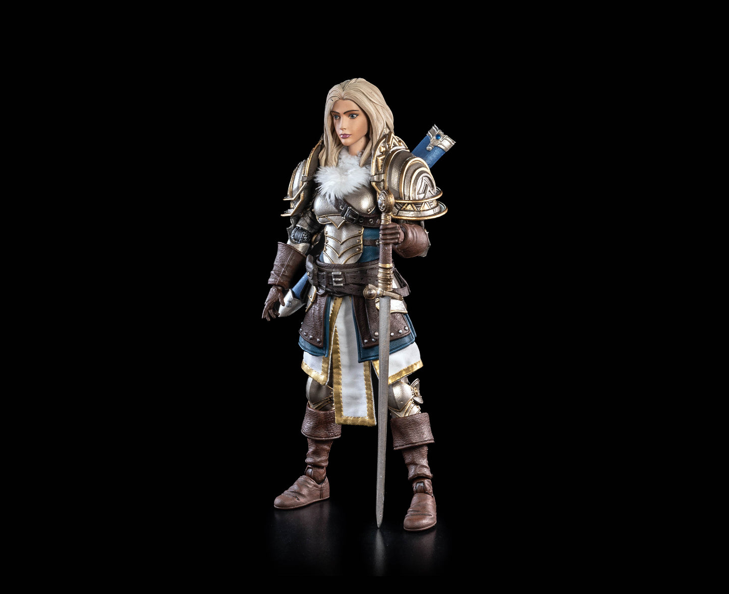 (Pre-Order) Mythic Legions: Horror of Einsamall Commander Igraine
