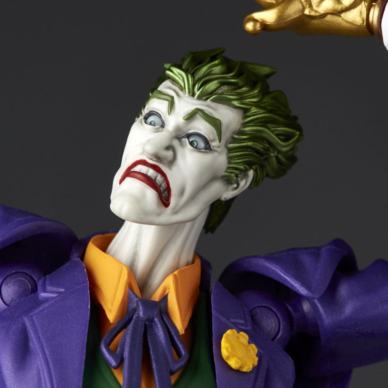 (Pre-Order) Kaiyodo DC Comics Amazing Yamaguchi Revoltech The Joker (Ver. 1.5)