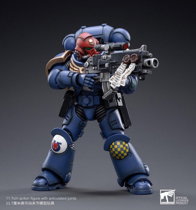 Warhammer 40K Ultramarines Heroes of the Chapter Brother Veteran Sergeant Castor 1/18 Scale Figure (In Stock)