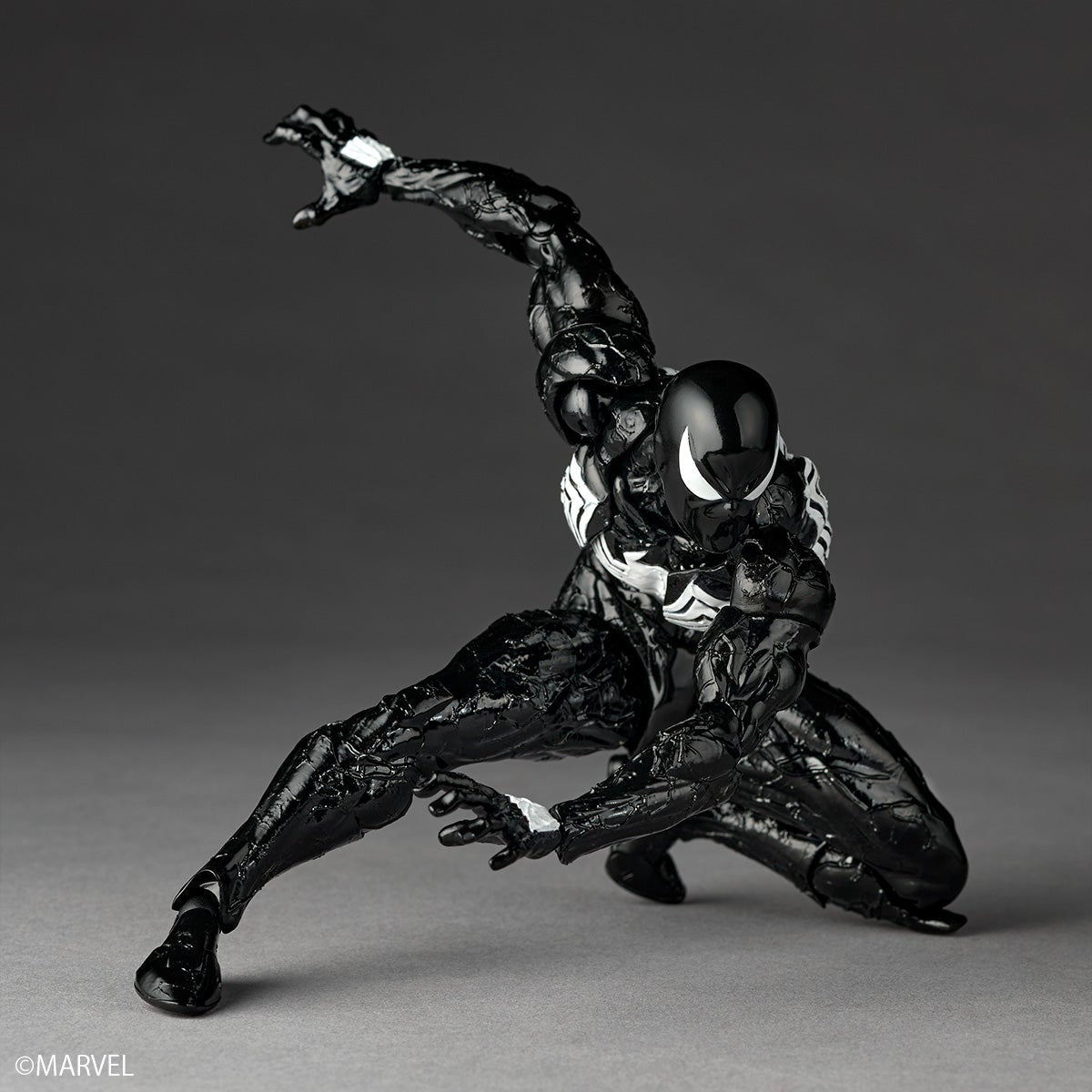 Revoltech Amazing Yamaguchi Symbiote Spider Man (reissue)