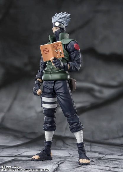 (Pre-Order) S.H. Figuarts Naruto Shippuden Kakashi Hatake The Famed Sharingan Hero (Reissue)