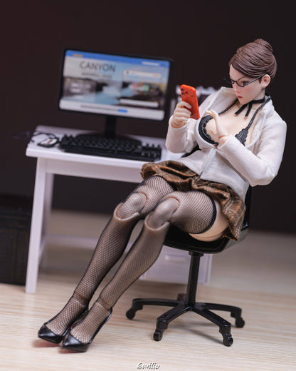 Custom 1/12 Clothing for Prison School Meiko Shiraki (Notaman Body)