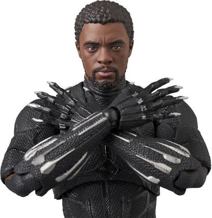 (Pre-Order) Marvel Infinity Saga MAFEX No.230 Black Panther (Ver.1.5)