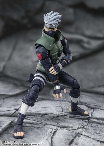 (Pre-Order) S.H. Figuarts Naruto Shippuden Kakashi Hatake The Famed Sharingan Hero (Reissue)