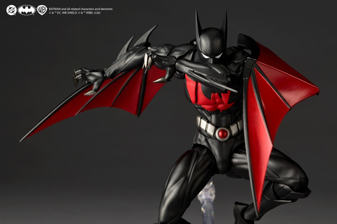 (Pre-Order) Revoltech Amazing Yamaguchi Batman Beyond Classic Ver. Action Figure (with Bonus)