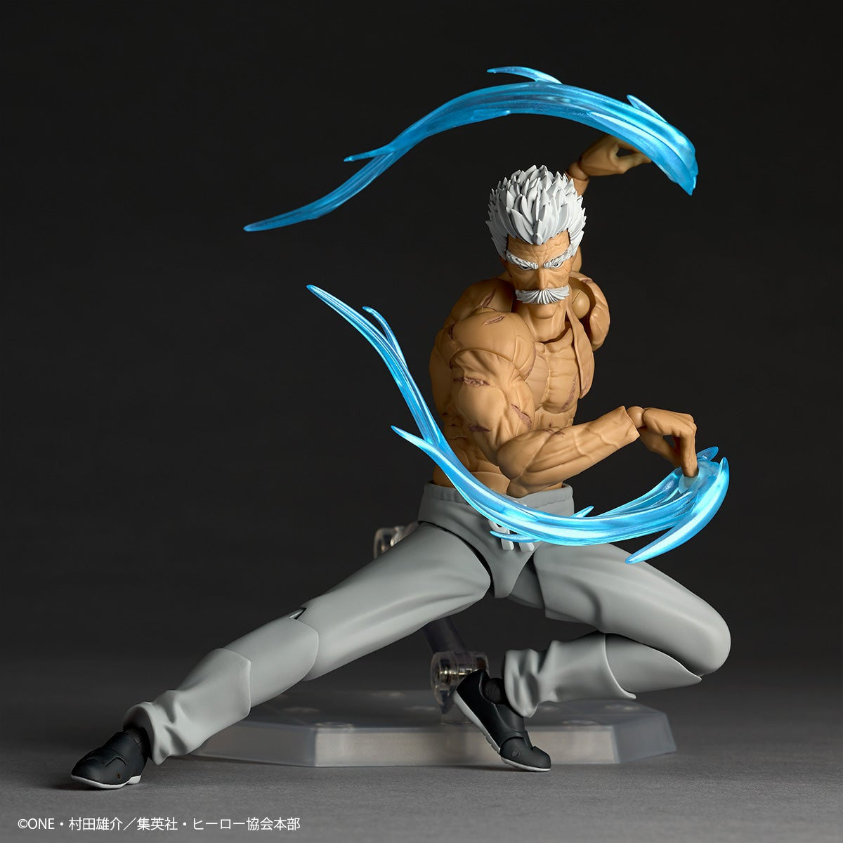 (Pre-Order) Revoltech Amazing Yamaguchi Silver Fang (One-Punch Man) Action Figure [with Bonus]