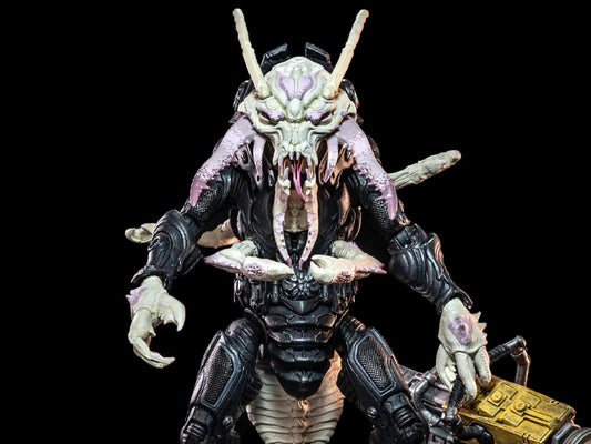 (Pre-Order) Cosmic Legions: Outpost Zaxxius Sphexxian Mine Worker Deluxe Figure