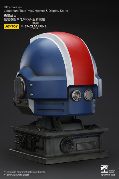(Pre-Order) Warhammer 40k Ultramarines Lieutenant Titus' MKX Helmet & Display Stand