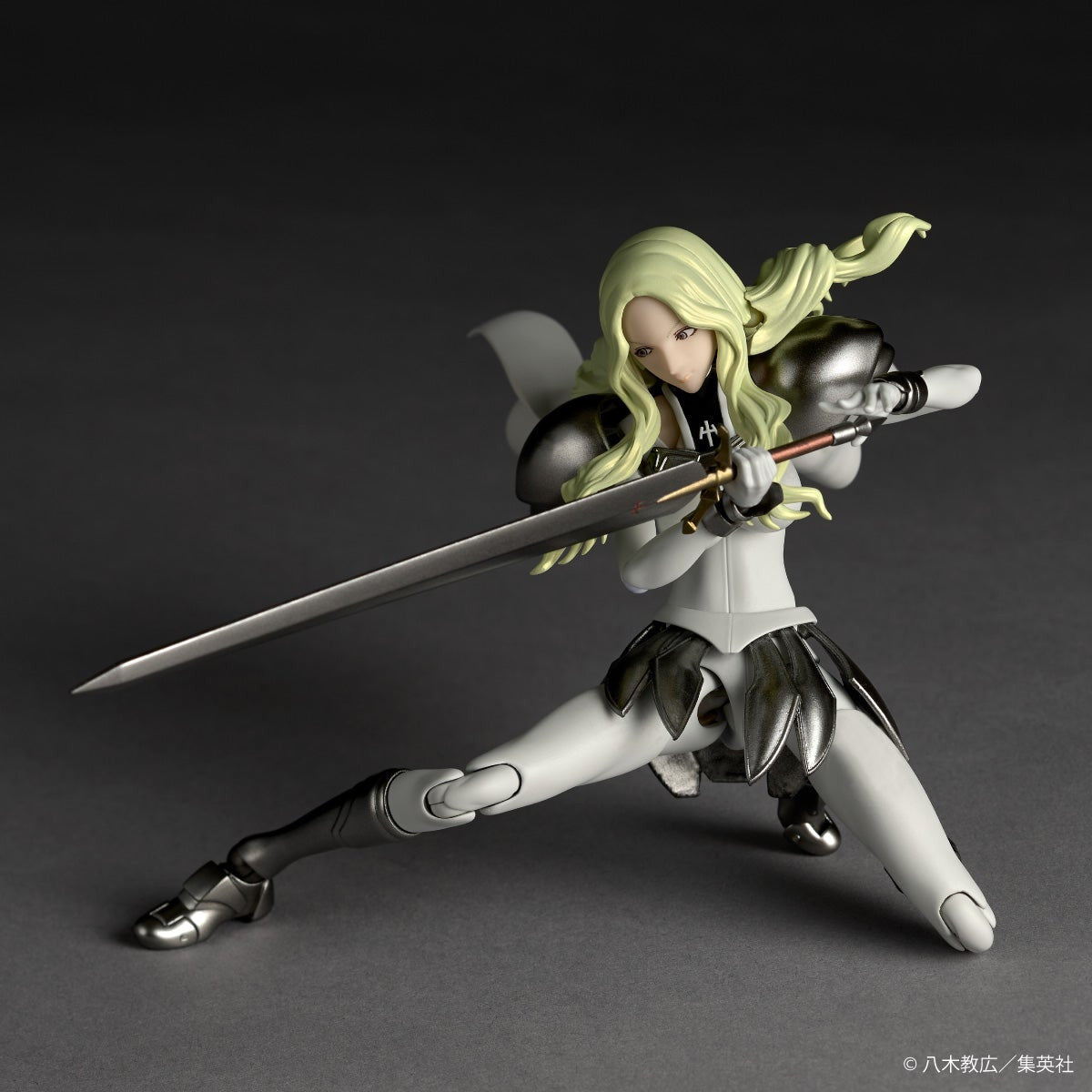 (Pre-Order) Revoltech Smiling Teresa (CLAYMORE) Action Figure (with Bonus)