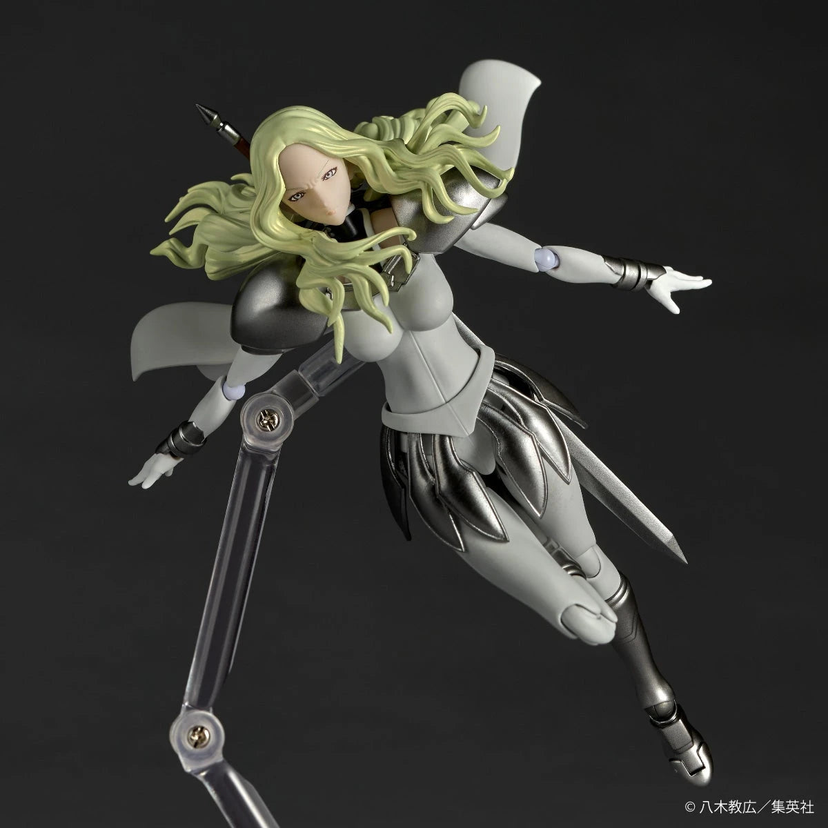 (Pre-Order) Revoltech Smiling Teresa (CLAYMORE) Action Figure (with Bonus)