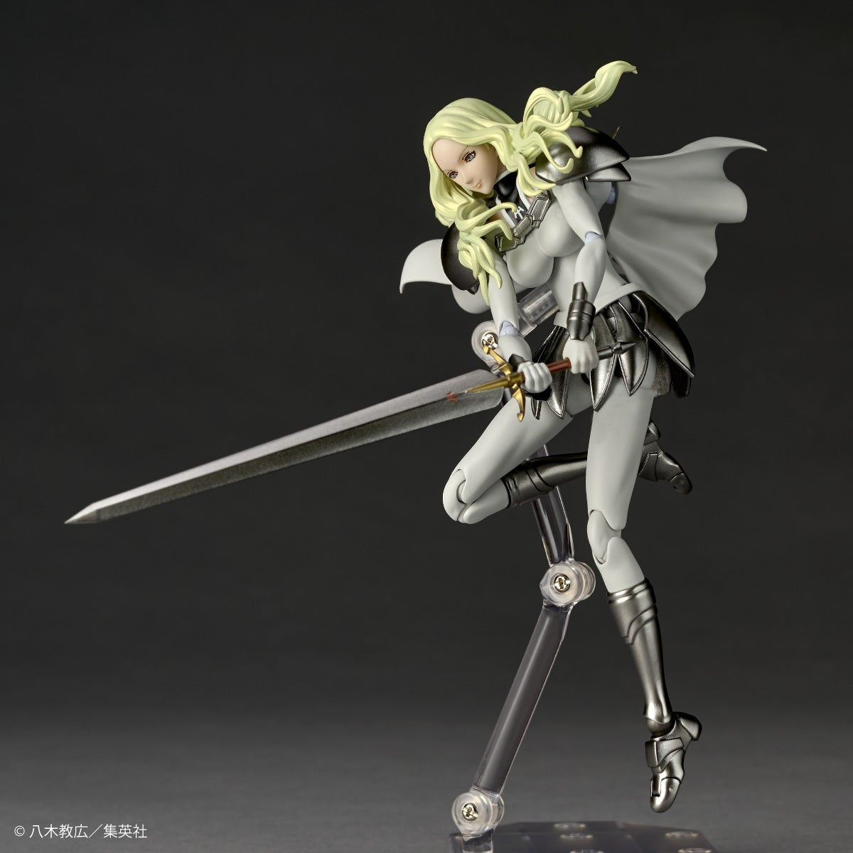 (Pre-Order) Revoltech Smiling Teresa (CLAYMORE) Action Figure (with Bonus)
