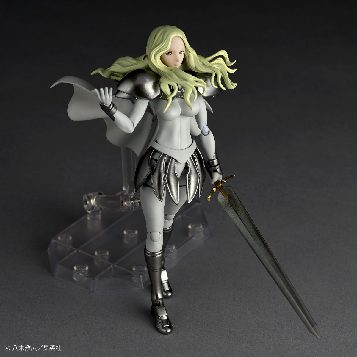 (Pre-Order) Revoltech Smiling Teresa (CLAYMORE) Action Figure (with Bonus)