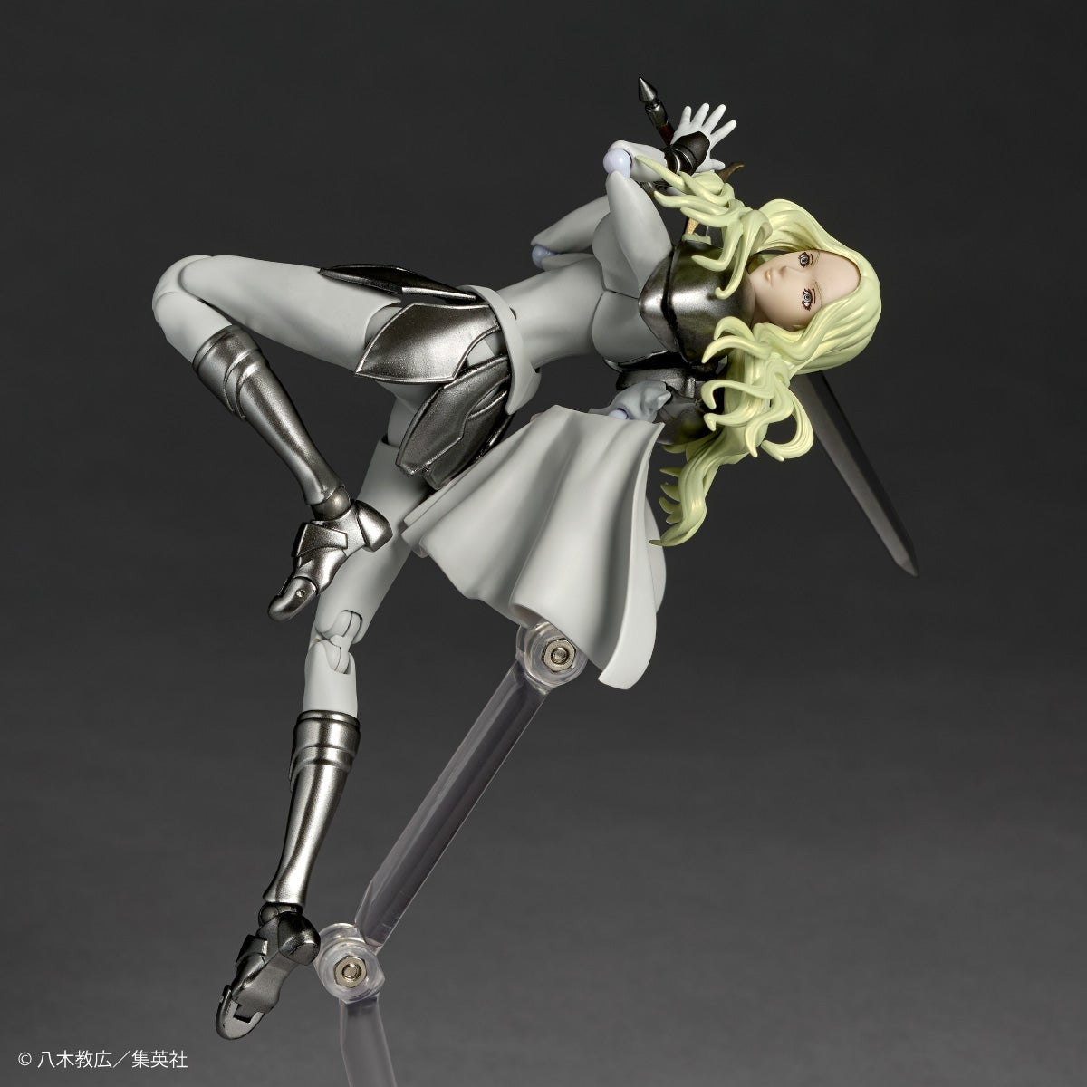 (Pre-Order) Revoltech Smiling Teresa (CLAYMORE) Action Figure (with Bonus)