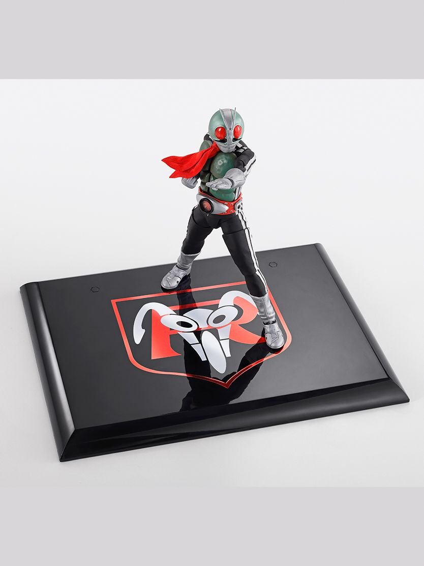 (Pre-Order) S.H.Figuarts (Shinkocchou Seihou) New Kamen Rider 1 Eikou no Showa Rider Edition (First Press Limited Base)