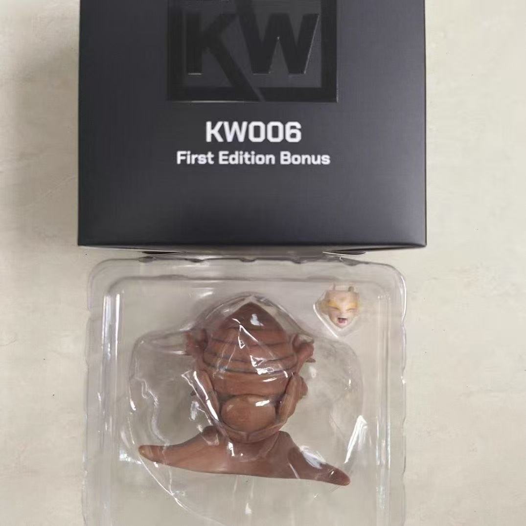 KW Studio KW006 Green Masked Perfect Monster First Edition Bonus