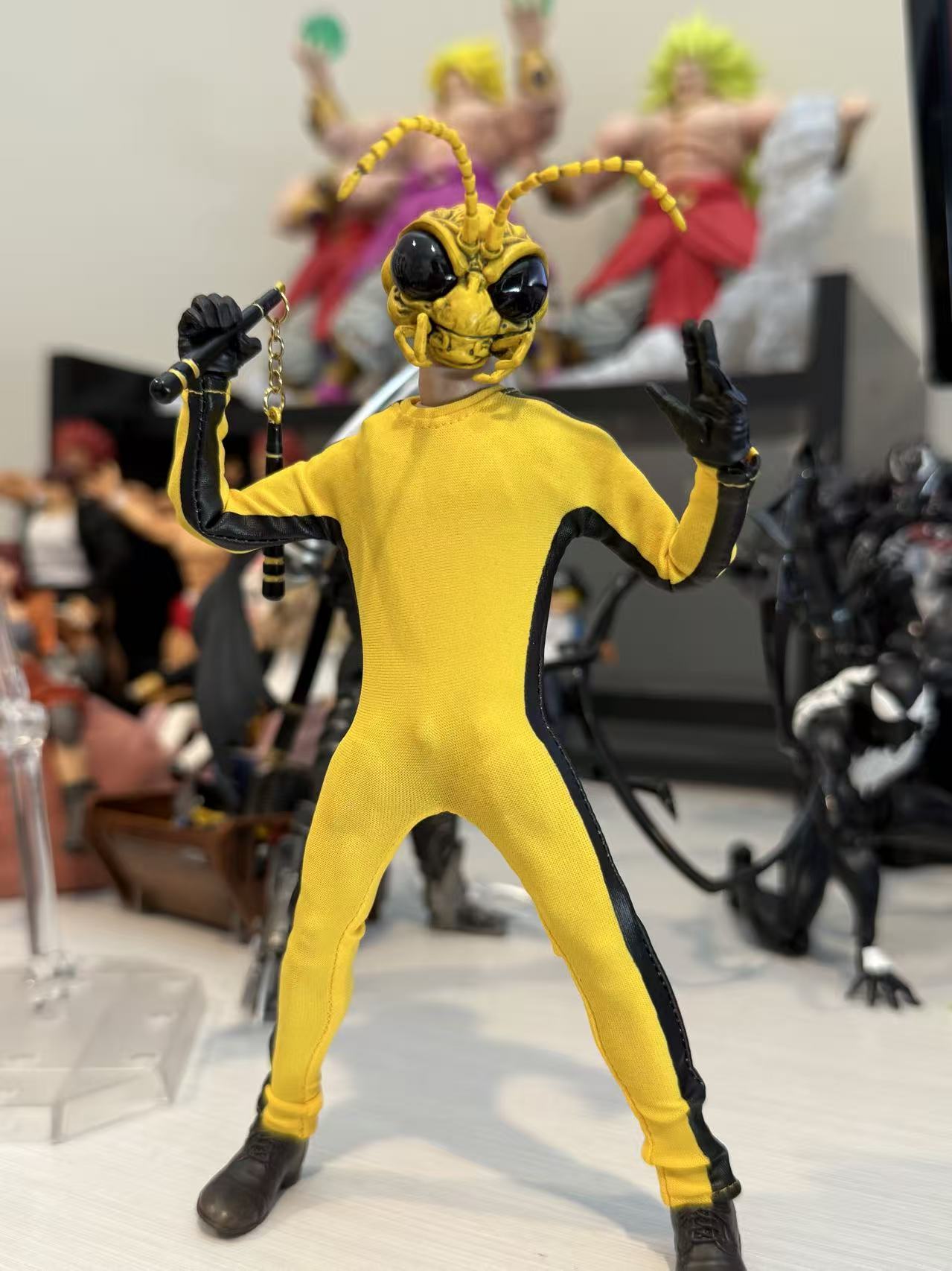 Mezco Goden dragon with custom nottaman body and clothing (Pre-Owned)