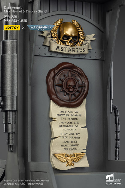 (Pre-Order) Warhammer 40k Dark Angels MkX Helmet & Display Stand