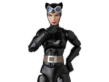 Batman: Hush MAFEX No.123 Catwoman Action Figure