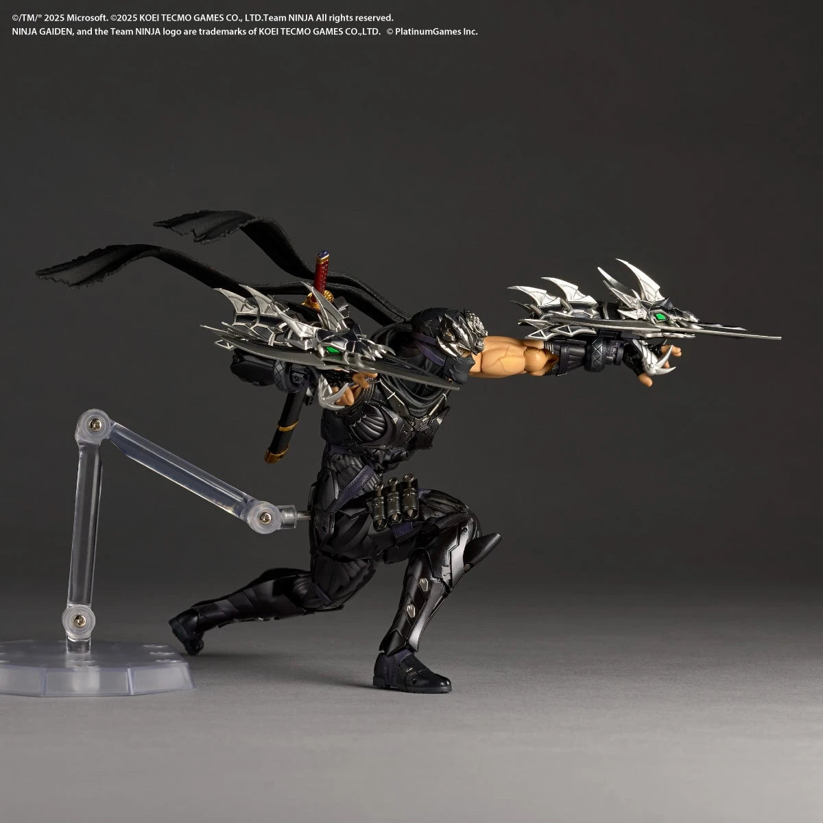 (Pre-Order) Revoltech Amazing Yamaguchi Ryu Hayabusa NINJA GAIDEN 4 Ver. Action Figure (with Bonus)