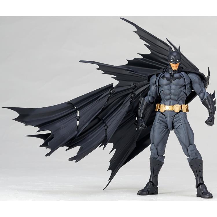 KAIYODO DC Comics Amazing Yamaguchi Revoltech No.009 Batman (In Stock)