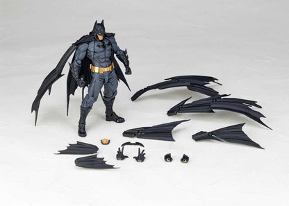 KAIYODO DC Comics Amazing Yamaguchi Revoltech No.009 Batman (In Stock)