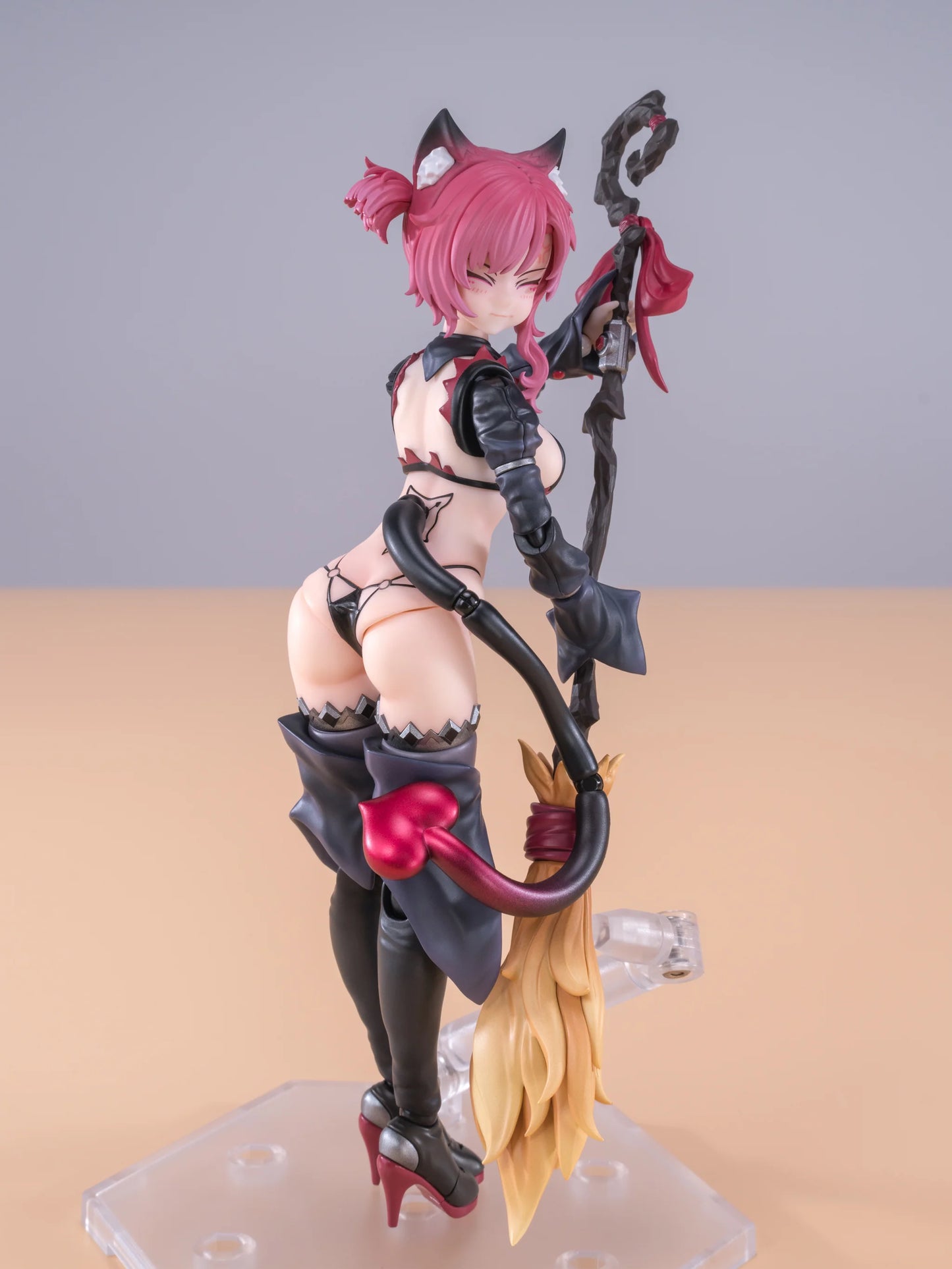 (Pre-Order) EXSSRION Studio 1/12 witch of the other world Hoshikawa Cat Red and Black hair version