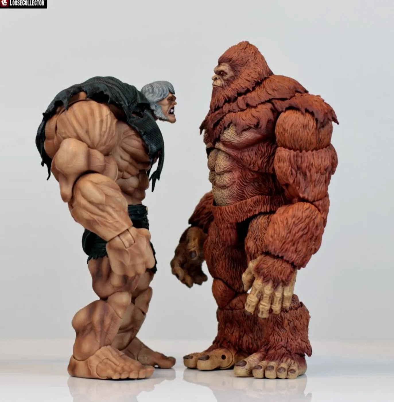 (Pre-Order) Loosecollector The Crypt Bigfoot and Yeti action figure 10 inches