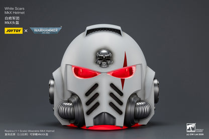 (Pre-Order) Warhammer 40k White Scars MkX Helmet