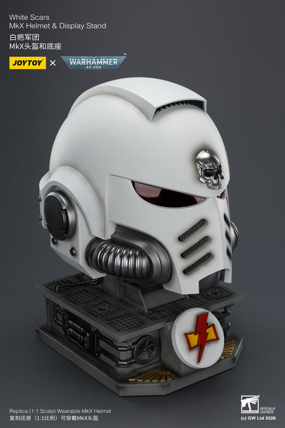 (Pre-Order) Warhammer 40k White Scars MkX Helmet& Display Stand