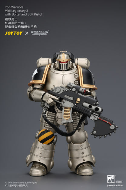 (Pre-Order) Warhammer The Horus Heresy Iron Warriors MkII Legionary 3 with Bolter and Bolt Pistol