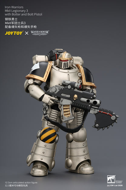(Pre-Order) Warhammer The Horus Heresy Iron Warriors MkII Legionary 3 with Bolter and Bolt Pistol