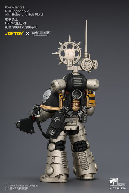 (Pre-Order) Warhammer The Horus Heresy Iron Warriors MkII Legionary 2 with Bolter and Bolt Pistol