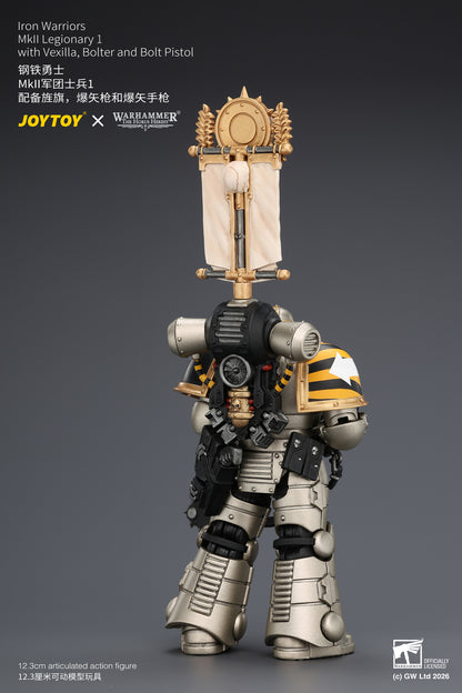 (Pre-Order) Warhammer The Horus Heresy Iron Warriors MkII Legionary 1 with Vexilla, Bolter and Bolt Pistol