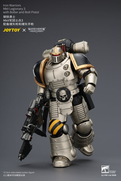 (Pre-Order) Warhammer The Horus Heresy Iron Warriors MkII Legionary 3 with Bolter and Bolt Pistol