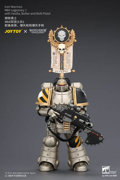 (Pre-Order) Warhammer The Horus Heresy Iron Warriors MkII Legionary 1 with Vexilla, Bolter and Bolt Pistol