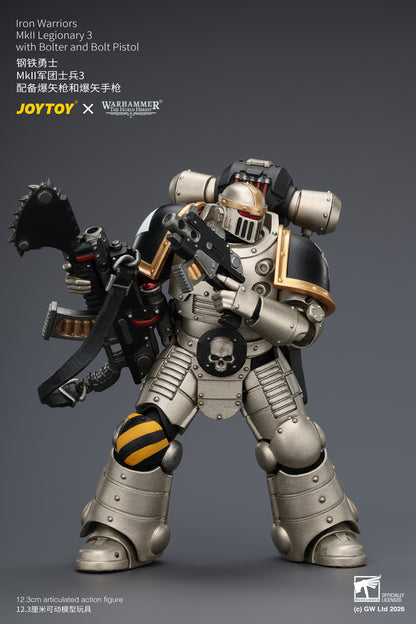 (Pre-Order) Warhammer The Horus Heresy Iron Warriors MkII Legionary 3 with Bolter and Bolt Pistol