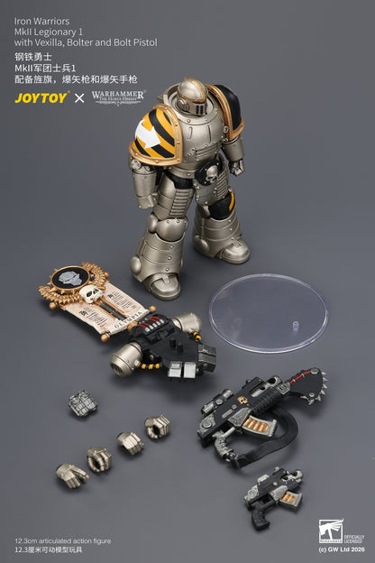 (Pre-Order) Warhammer The Horus Heresy Iron Warriors MkII Legionary 1 with Vexilla, Bolter and Bolt Pistol